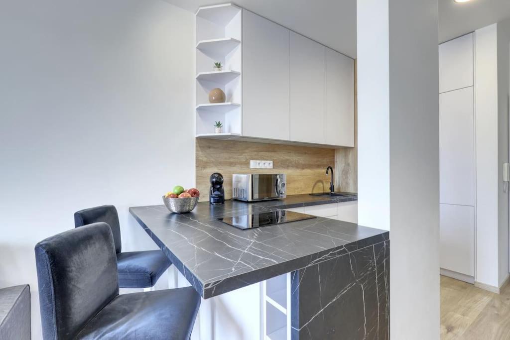 Star Cozy Apartment In A Modern Neighborhood Bratislava Extérieur photo